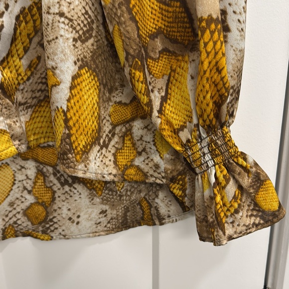 Pattern button down shirt - Picture 3 of 4